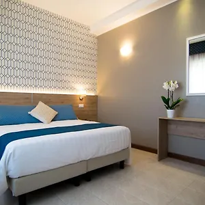 *** Hotel Pacific Italia